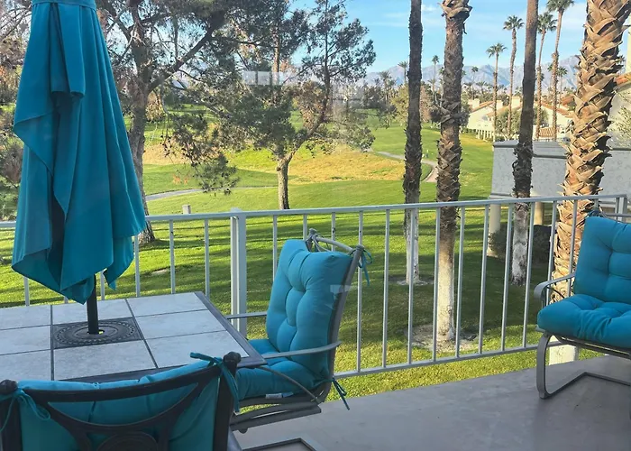 Idyll In The Desert - Immaculate Palm Desert Getaway