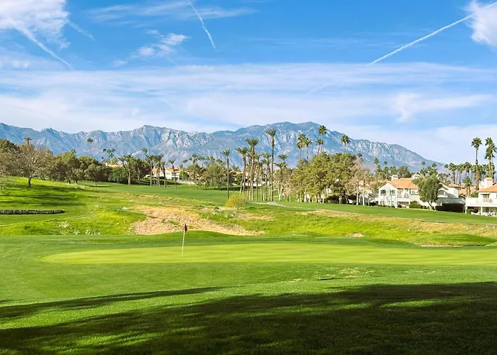 Idyll In The Desert - Immaculate Palm Desert Getaway